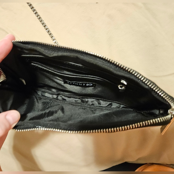 Skinnydip London "I'm Worth The Dollar" Crossbody Bag - Picture 8 of 16